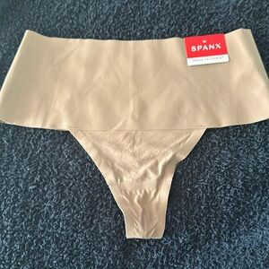 Spanx Thong. New with tag